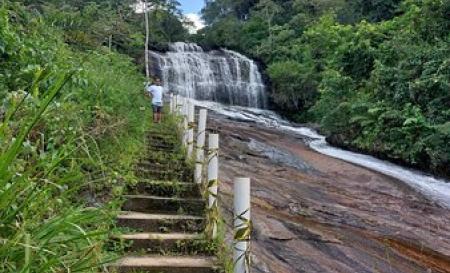 Cachoeira Barra Azul
